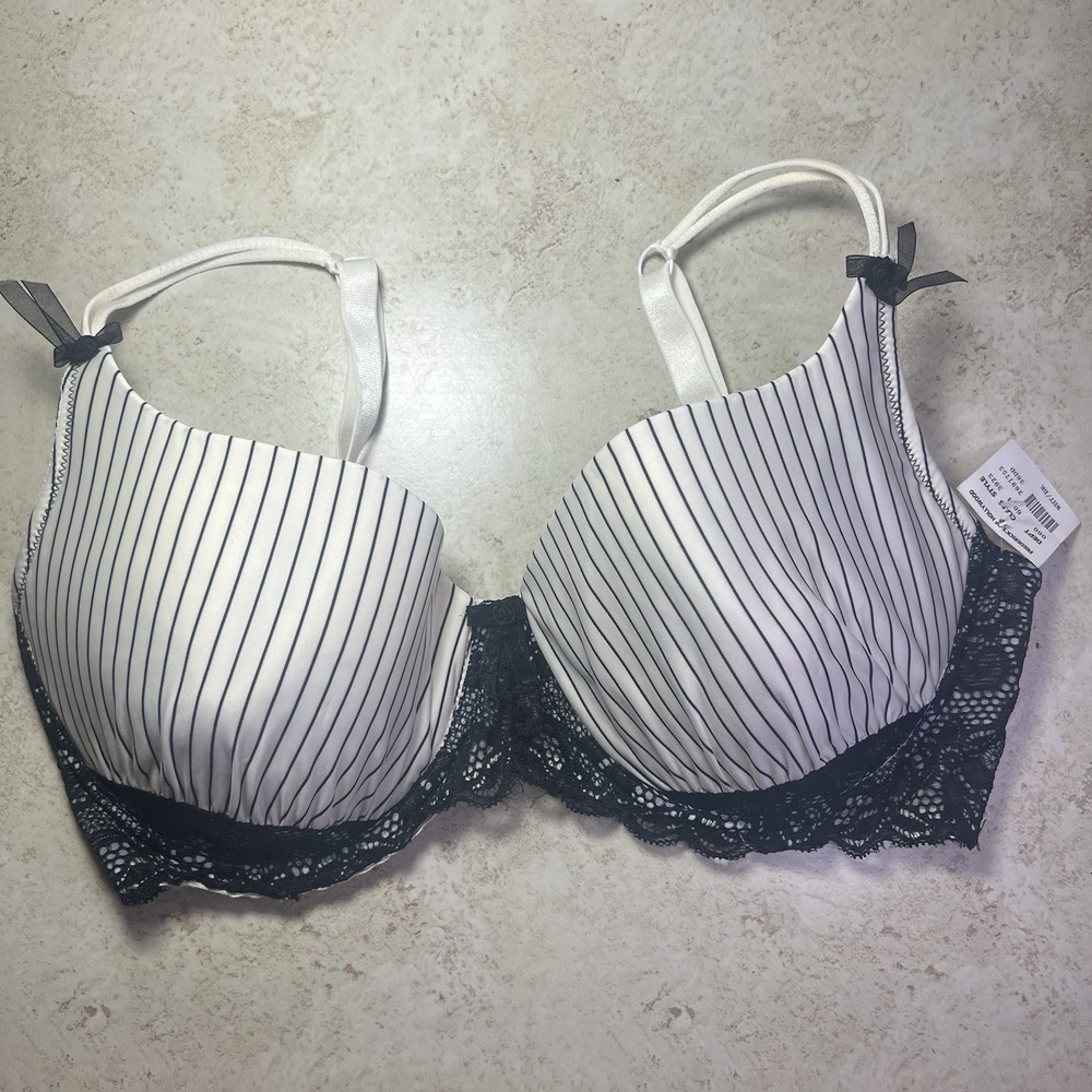 NWT Frederick's of Hollywood Pinstripe Lace Balconette Bra White Black 36DD Goth